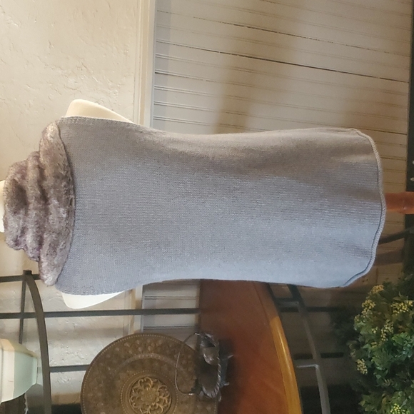 *j.jill Vest Sweater - Picture 2 of 6